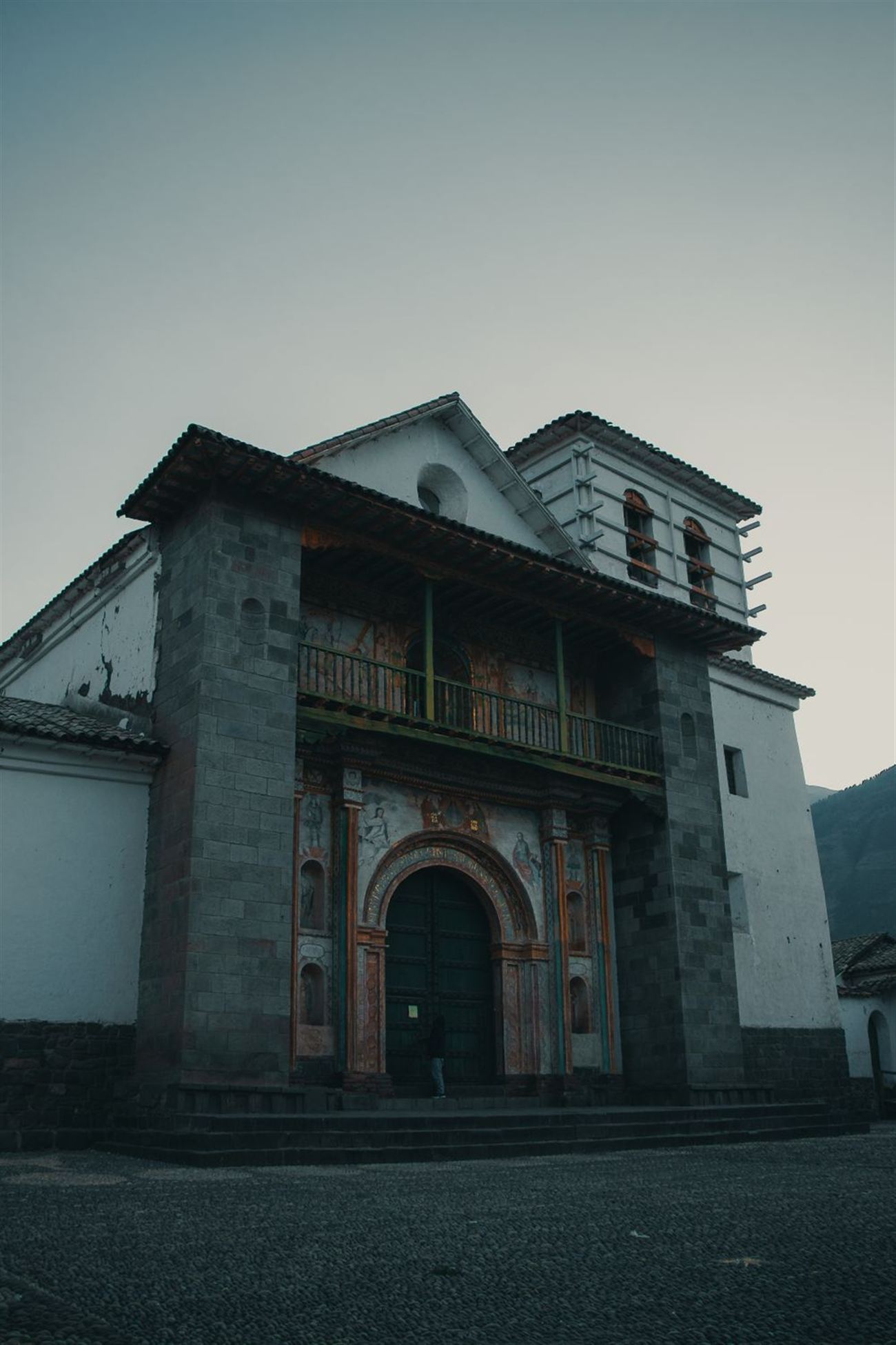 Día 4 - Valle Sur: Tipón, Piquillacta y Andahuaylillas